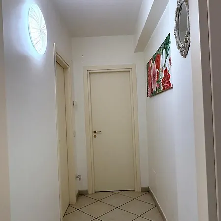 Magnolia House * קטאניה